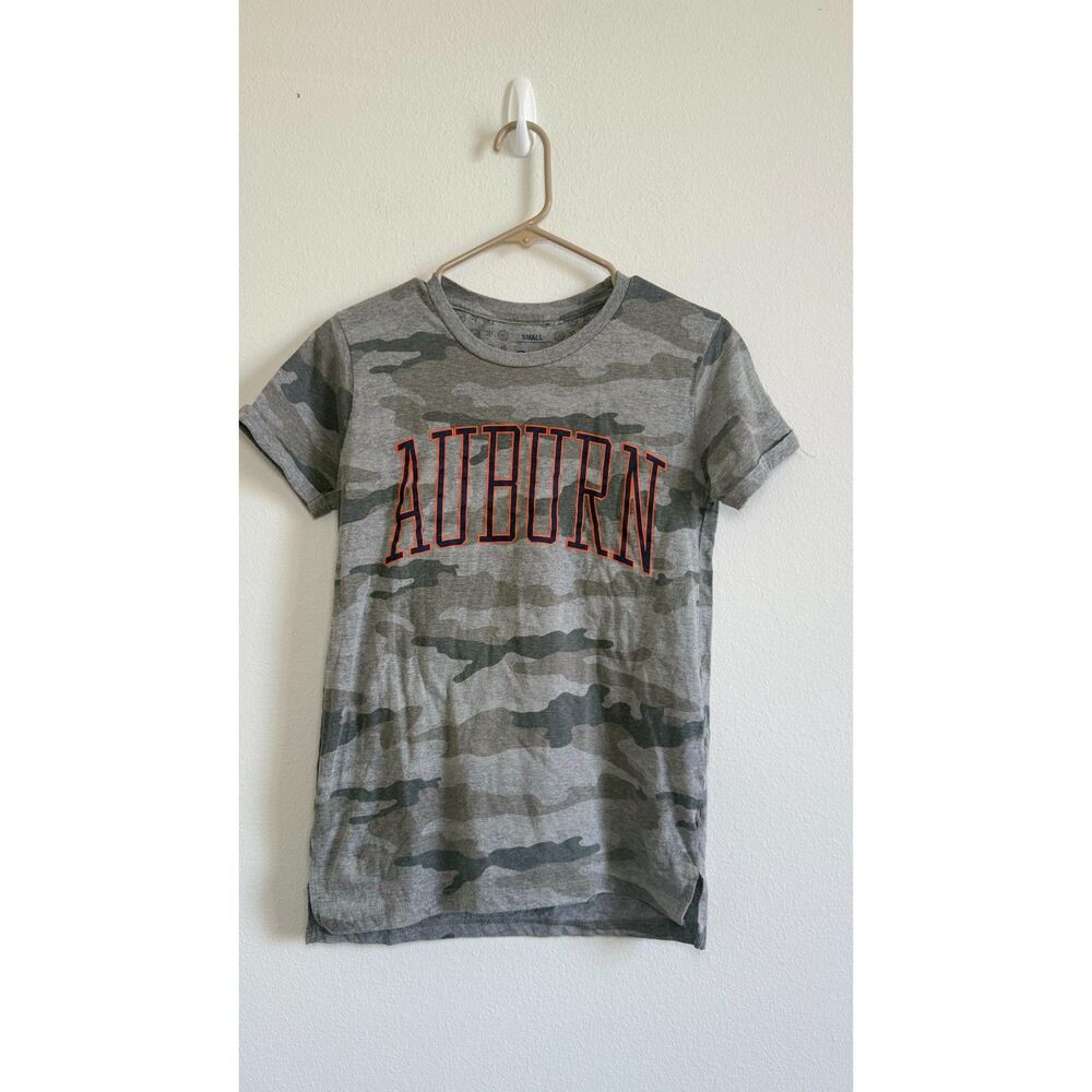 Auburn Tigers Pressbox Women’s Small Camo Graphic T Shirt Gray NCAA SEC